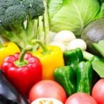 緑黄色野菜を食べて体の臭いを抑える！食生活の改善がワキガ・多汗症に有効です
